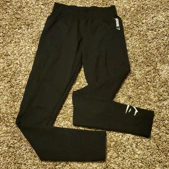 ๐บ 3/$35 Gymshark Leggings - Picture 1 of 4